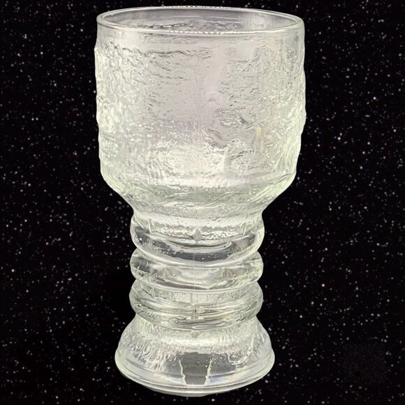 2001 Lord Of The Rings The Fellowship Of The Ring Glass Frodo Baggins 5.75”T - Picture 2 of 10